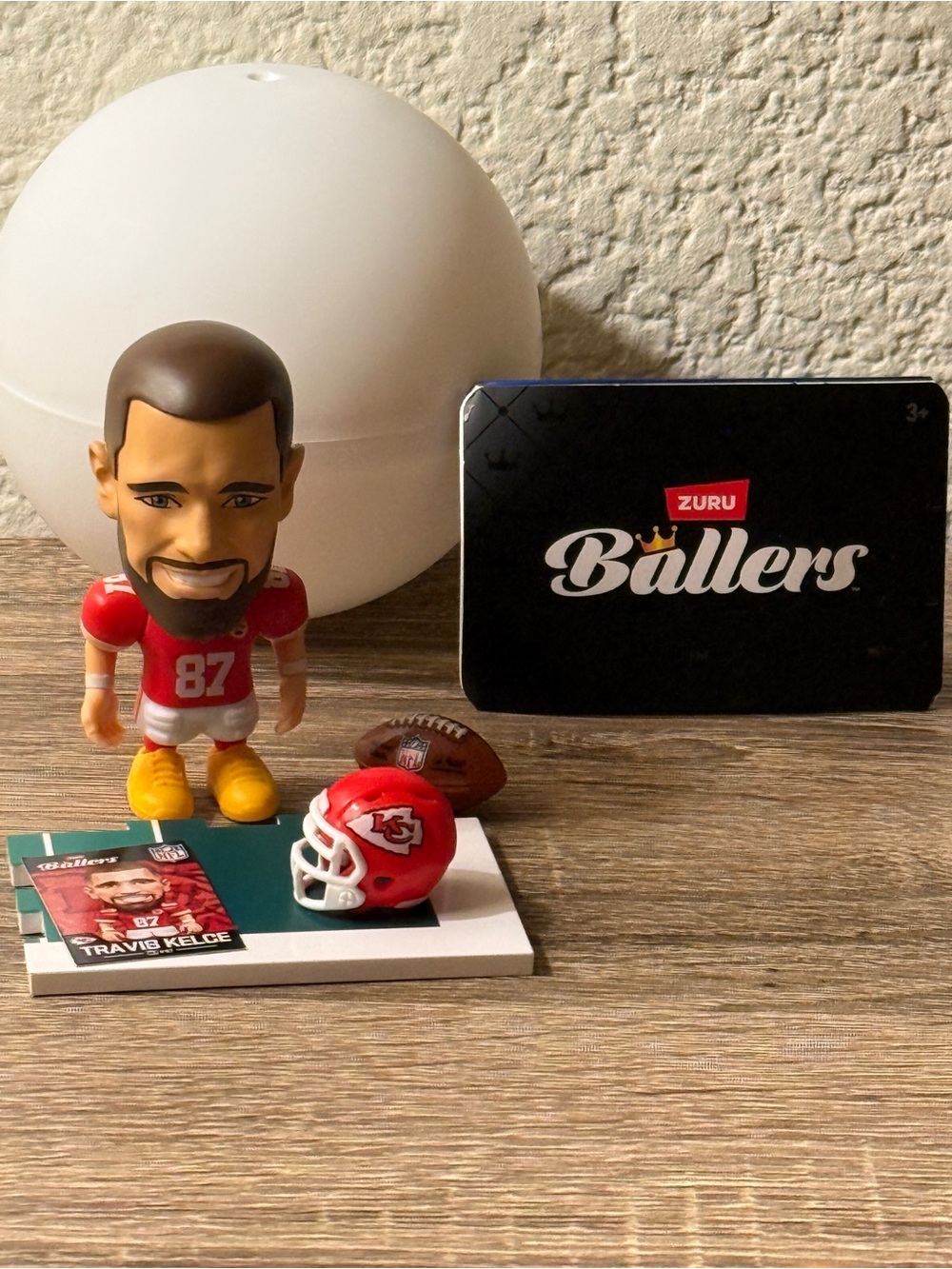 Zuru Ballers NFL Series 1- Travis Kelce